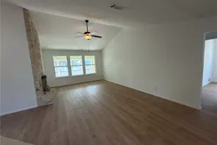 1915 Egger Ave, Round Rock, TX 78664 - Photo 3