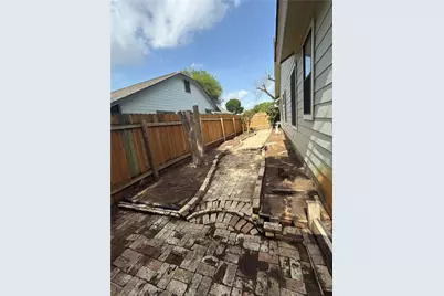 1915 Egger Avenue, Round Rock, TX 78664 - Photo 17