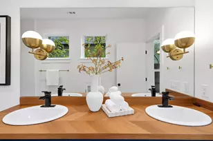 5403 Joe Sayers Ave, Austin, TX 78756 - Photo 25