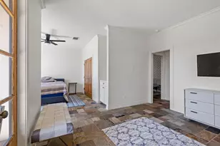 702 E Summit Dr, Briarcliff, TX 78669 - Photo 17