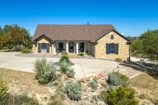 702 E Summit Dr, Spicewood, TX 78669 - Photo 1