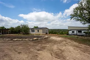 722 Wildwood Ln, Johnson City, TX 78636 - Photo 29