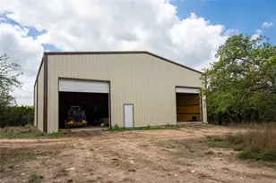 722 Wildwood Ln, Johnson City, TX 78636 - Photo 13