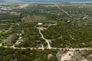 722 Wildwood Ln, Johnson City, TX 78636 - Photo 27
