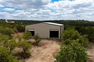 722 Wildwood Ln, Johnson City, TX 78636 - Photo 17