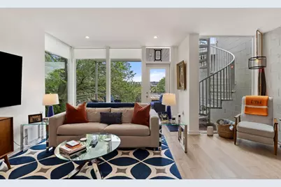 2016 Jesse E Segovia Street #A, Austin, TX 78702 - Photo 3