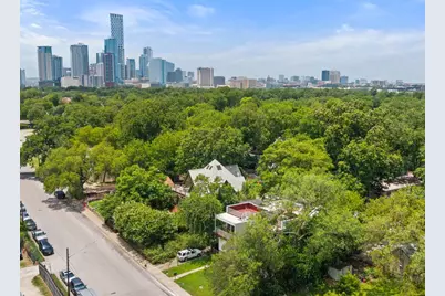 2016 Jesse E Segovia Street #A, Austin, TX 78702 - Photo 19