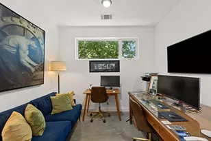 2016 Jesse E. Segovia St, Austin, TX 78702 - Photo 29