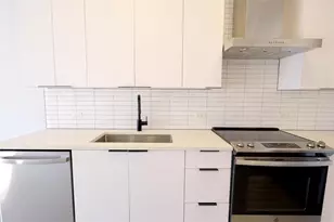 2220 Webberville Rd, Austin, TX 78702 - Photo 9