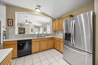 200 Bubbling Brook Drive, Hutto, TX 78634 - Photo 9