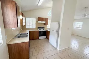 8811-B Pineridge Dr, Austin, TX 78729 - Photo 3