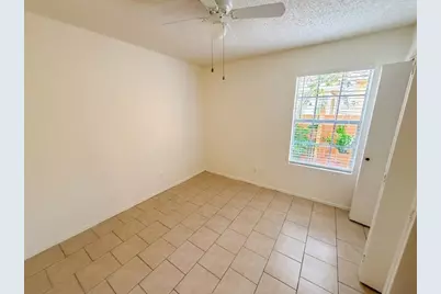 8811-B Pineridge Drive #B, Austin, TX 78729 - Photo 5