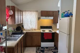 8811-B Pineridge Dr, Austin, TX 78729 - Photo 5