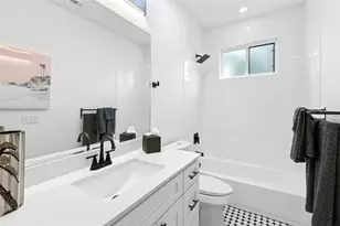 1500 Sylvan Glade Rd, Austin, TX 78745 - Photo 9