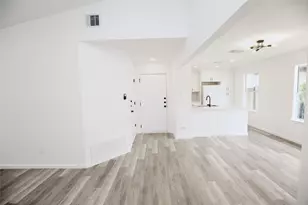 13103 Pollard Dr, Austin, TX 78727 - Photo 3