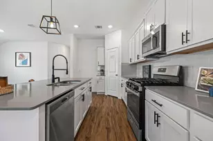 222 Escondido Cir, San Marcos, TX 78666 - Photo 11