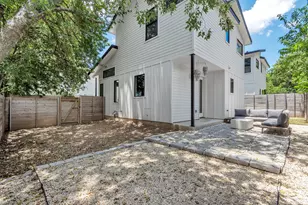 408 W Odell St, Austin, TX 78752 - Photo 31