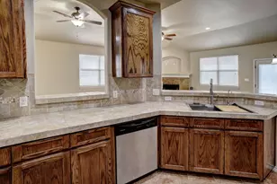 179 Keanahalululu Ln, Bastrop, TX 78602 - Photo 17