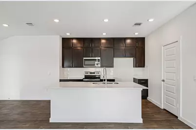 504 Elm Creek Drive, Hutto, TX 78634 - Photo 15