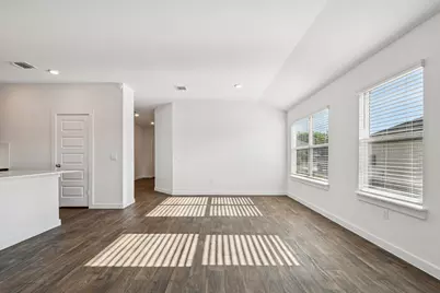 504 Elm Creek Drive, Hutto, TX 78634 - Photo 5