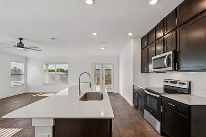 504 Elm Creek Drive, Hutto, TX 78634 - Photo 17