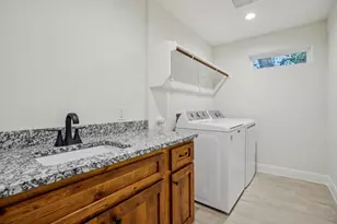 346 Webb St, Smithville, TX 78957 - Photo 37