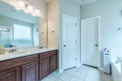 18628 Wind Valley Way, Pflugerville, TX 78660 - Photo 13