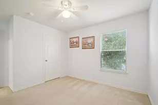 14408 E Gurneys Eagle Dr, Elgin, TX 78621 - Photo 13