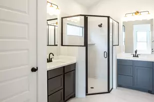 8706 Basil Hayden Ln, Austin, TX 78744 - Photo 11