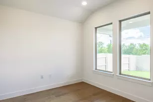 8706 Basil Hayden Ln, Austin, TX 78744 - Photo 7
