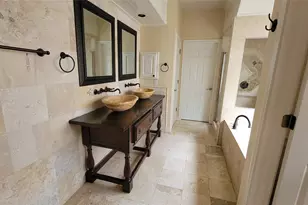2832 Grimes Ranch Rd, Austin, TX 78732 - Photo 25