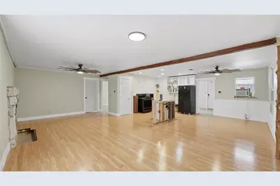 655 NW Loop 230, Smithville, TX 78957 - Photo 11