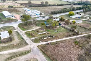 655 N W Loop 230, Smithville, TX 78957 - Photo 5