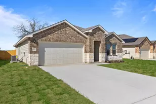 504 Wyatt Wy, Jarrell, TX 76537 - Photo 3