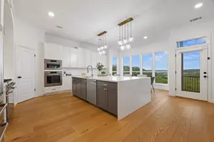 5000 Valburn Ct, Austin, TX 78731 - Photo 9