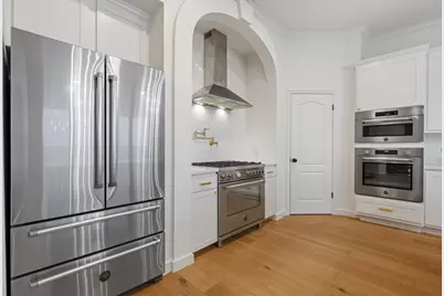 5000 Valburn Court, Austin, TX 78731 - Photo 9