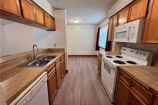 103 S Kaupo Dr, Bastrop, TX 78602 - Photo 3