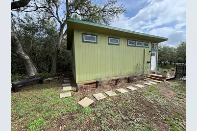 1002 Spanish Oak Trail #B, Manchaca, TX 78652 - Photo 3