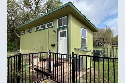 1002 Spanish Oak Trail #B, Manchaca, TX 78652 - Photo 1