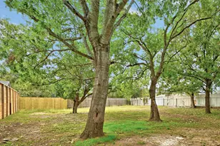 4905 Lambs Ln, Austin, TX 78744 - Photo 21