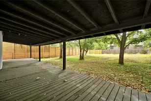 4905 Lambs Ln, Austin, TX 78744 - Photo 23