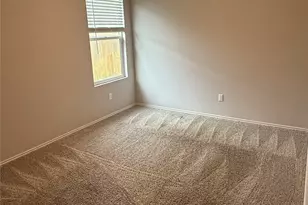 100 Granville Ct, Jarrell, TX 76537 - Photo 5