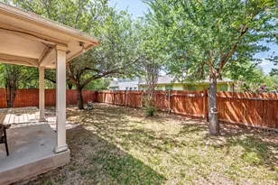 110 S Creek Bend Dr, Hutto, TX 78634 - Photo 33
