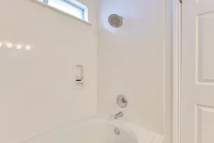 110 S Creek Bend Dr, Hutto, TX 78634 - Photo 23