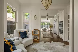 106 Laurel Ln, Austin, TX 78705 - Photo 15