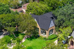 106 Laurel Ln, Austin, TX 78705 - Photo 39