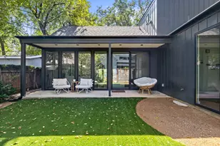 1913 Canterbury St, Austin, TX 78702 - Photo 37