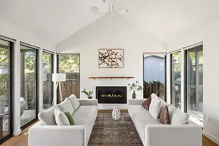 1913 Canterbury St, Austin, TX 78702 - Photo 9