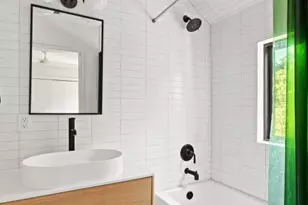 1913 Canterbury St, Austin, TX 78702 - Photo 27