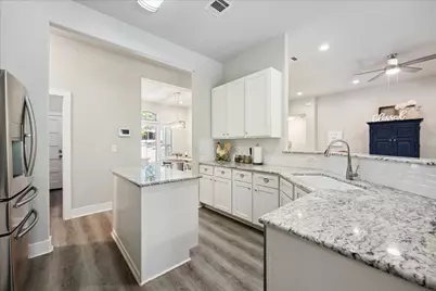 10112 Longhorn Skyway, Dripping Springs, TX 78620 - Photo 23